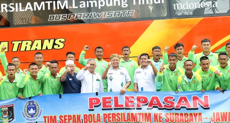 Bupati Lamtim Lepas Tim Sepak Bola Persilamtim U-17 Piala Soeratin di Surabaya