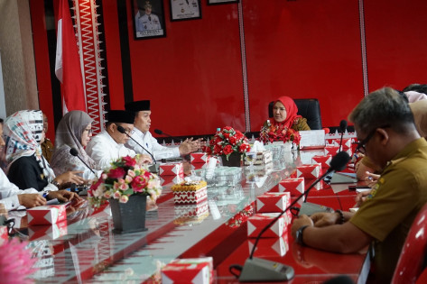 Suasana saat Wakil Rektor (WR) III Bidang Kemahasiswaan dan Kerjasama Prof Dr H Idrus Ruslan MAg untuk mengunjungi Walikota Bandara Lampung pada Senin (08/01/2024). Foto: ist