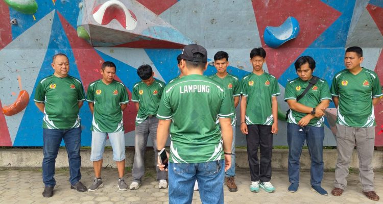 FPTI Lampung Kirim Empat Atlet Untuk Mengikuti Kejurnas di Semarang FPTI Lampung Kirim Empat Atlet Untuk Mengikuti Kejurnas di Semarang