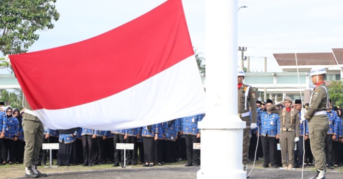 Pemkab Pesibar Gelar Upacara Peringatan HUT Korpri Ke-54